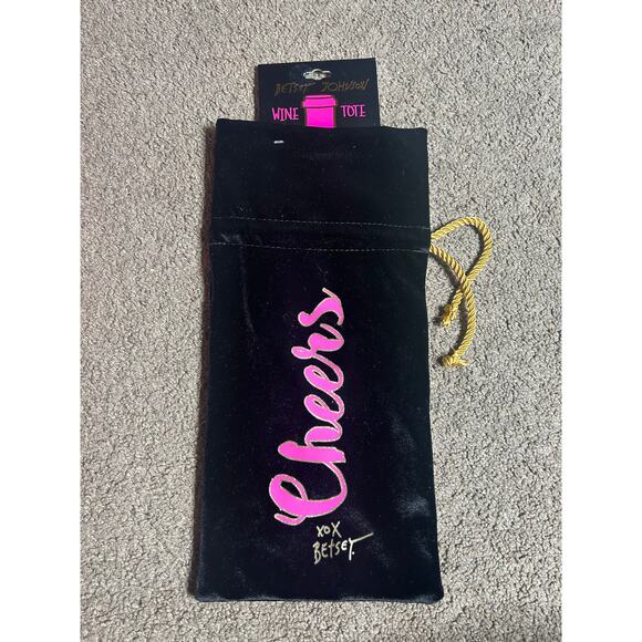 Betsey Johnson Cheers Wine Tote Bag Black Pink Velvet Gold Drawstring Gift Bag - Picture 1 of 2